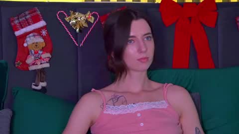 Snapshot of elizabetwilsoon chatting on 01/13/25, 03:45 Elizabet online show from 01/13/25, 03:45