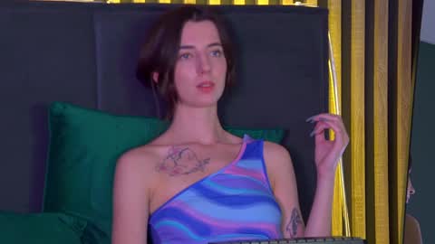 Snapshot of elizabetwilsoon chatting on 01/15/25, 02:24 Elizabet online show from 01/15/25, 02:24