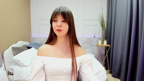 Snapshot of elizamild chatting on 02/02/25, 07:35 Eliza online show from 02/02/25, 07:35
