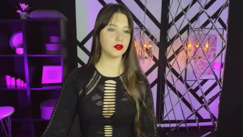 Snapshot of elizamild chatting on 11/13/25, 02:16 Eliza online show from 11/13/25, 02:16