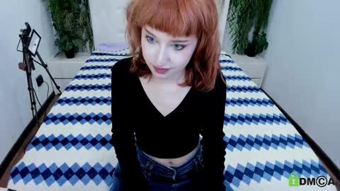 Snapshot of elizanik chatting on 11/28/25, 06:16 Eliza online show from 11/28/25, 06:16