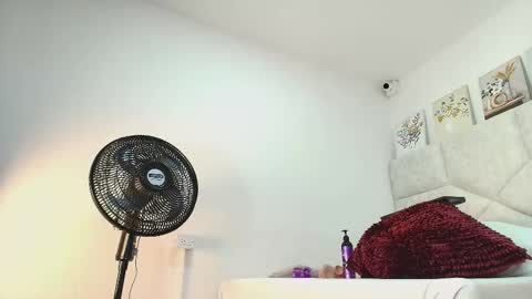 Eliza online show from 11/29/25, 11:24