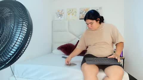 Eliza online show from 03/29/26, 02:17