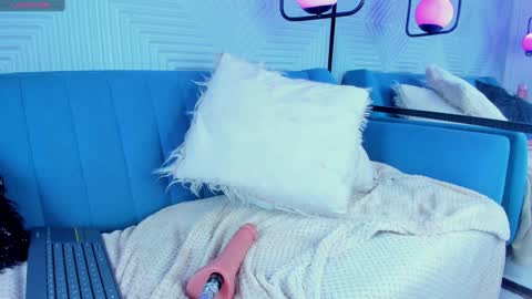 Snapshot of elizbeth_777 chatting on 02/07/25, 11:55 elizbeth_777 online show from 02/07/25, 11:55