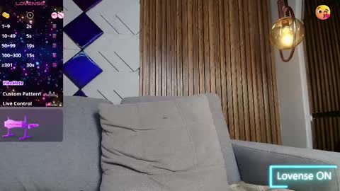 Snapshot of elizbeth_777 chatting on 02/24/25, 10:25 elizbeth_777 online show from 02/24/25, 10:25