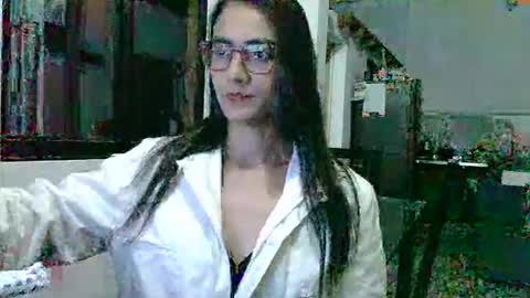 Snapshot of elizka_00 chatting on 01/12/26, 03:12 elizka 00 online show from 01/12/26, 03:12