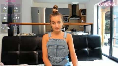 Eliz                               online show from 10/23/25, 08:57