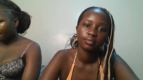 ella8_ online show from 06/21/26, 07:49
