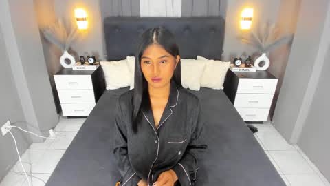 Snapshot of ella______ chatting on 12/08/24, 08:41 Ella online show from 12/08/24, 08:41