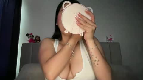 Ella  online show from 06/18/26, 07:40