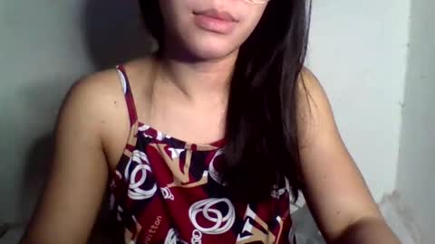 ella_babe25 online show from 04/04/26, 07:22