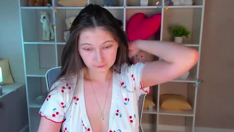 Ella online show from 04/21/26, 01:07