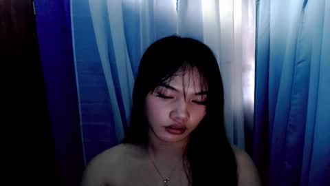 Snapshot of ella_fuma chatting on 12/04/25, 07:17 Ella online show from 12/04/25, 07:17