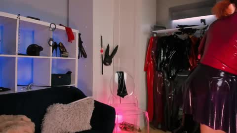 ella_kross online show from 02/23/25, 03:40