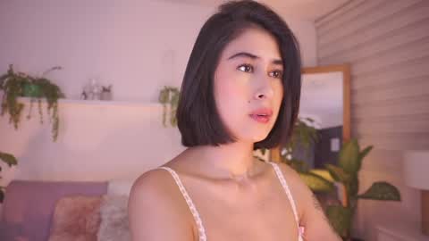 ELLA OWEN online show from 04/26/26, 11:24