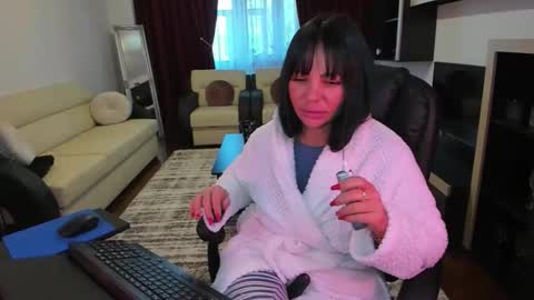 Ella online show from 03/12/26, 07:36