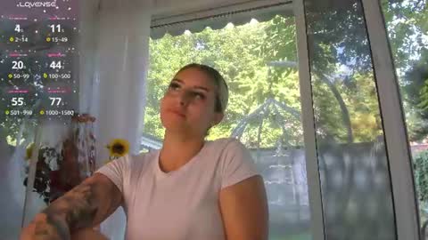 ella_vee online show from 06/29/26, 05:46