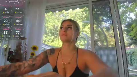 ella_vee online show from 07/05/26, 05:36