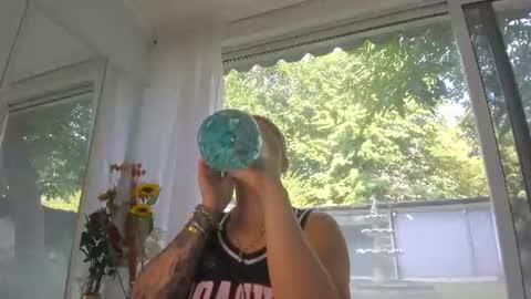 ella_vee online show from 07/24/26, 06:22