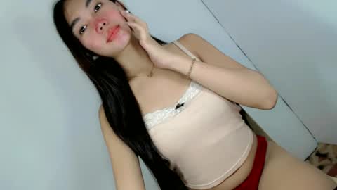 Snapshot of ella_walkerxxx chatting on 06/19/26, 04:22 ella_walkerxxx online show from 06/19/26, 04:22