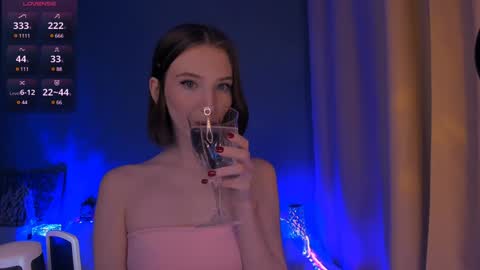 ellaamber online show from 01/09/25, 10:31