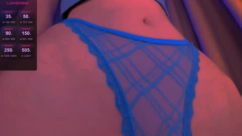 ellaamber online show from 11/28/25, 01:19