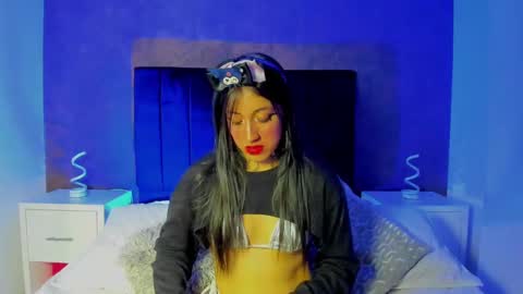 Snapshot of ellaamuller chatting on 12/29/24, 05:53 Ellaa Muller online show from 12/29/24, 05:53