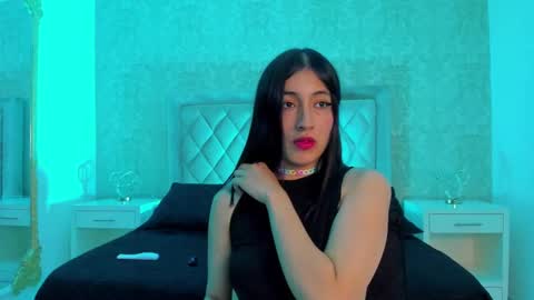 Snapshot of ellaamuller chatting on 02/02/25, 05:21 Ellaa Muller online show from 02/02/25, 05:21