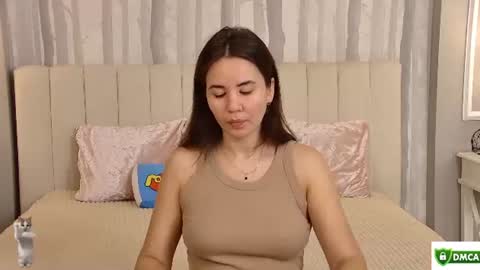 Ella online show from 07/14/26, 04:17