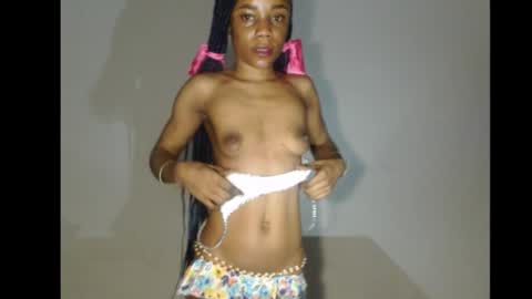 ella online show from 11/03/25, 05:52