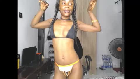 ella online show from 03/11/26, 06:19