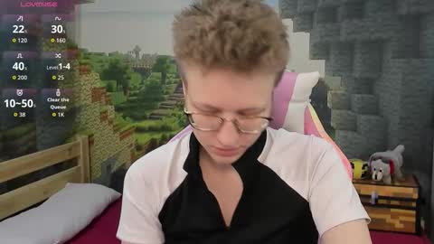 Snapshot of ellablair chatting on 11/04/25, 04:00 ellablair online show from 11/04/25, 04:00