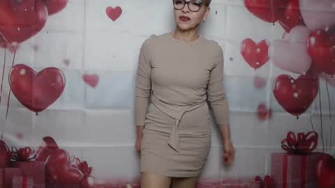 EllaBonito online show from 02/11/26, 06:51