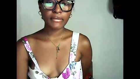 ellah245 online show from 03/25/26, 07:20