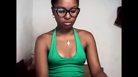 ellah245 online show from 04/19/26, 10:14