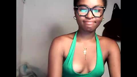 ellah245 online show from 04/27/26, 10:57
