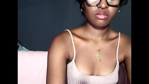 ellah245 online show from 05/21/26, 09:44