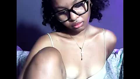 ellah245 online show from 06/05/26, 12:39