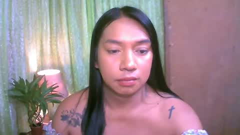 Ellah online show from 09/13/25, 03:17