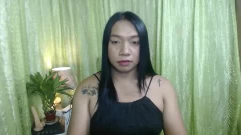 Ellah online show from 10/17/25, 12:08