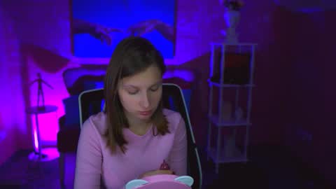 Ella online show from 11/10/25, 08:35