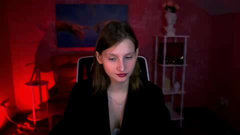 Ella online show from 04/14/26, 06:03