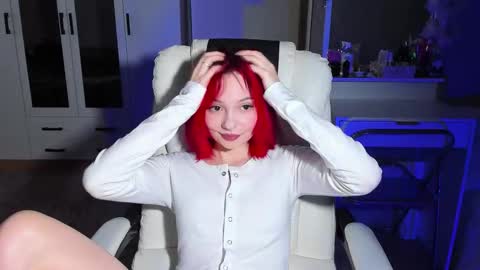 Snapshot of ellales chatting on 12/05/25, 08:23 ellales online show from 12/05/25, 08:23