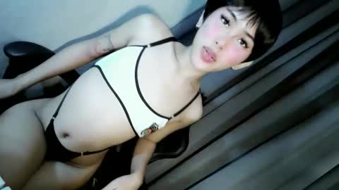 ella online show from 03/04/26, 06:14