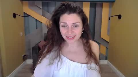 EllaLongs online show from 12/15/24, 04:04