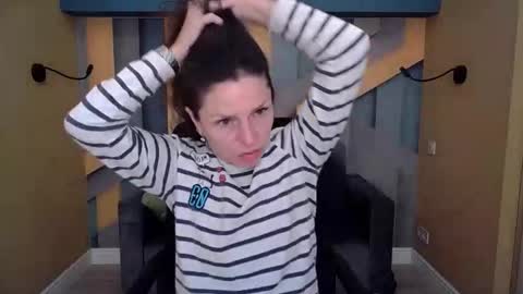 EllaLongs online show from 04/04/26, 11:29