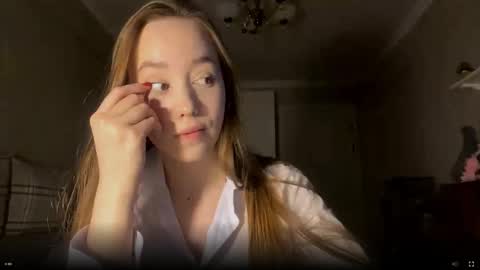 Snapshot of ellamenas chatting on 10/12/25, 06:29 Ella online show from 10/12/25, 06:29