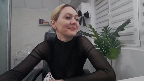            online show from 10/19/25, 04:40