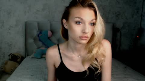 ellamilla online show from 07/05/26, 02:35