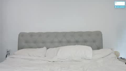 Snapshot of ellamirax chatting on 05/12/26, 02:30 Ella Mira online show from 05/12/26, 02:30
